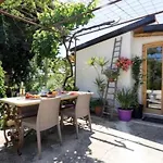 Asparano Bed & Breakfast 4*