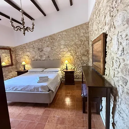 Asparano Bed and breakfast 4*